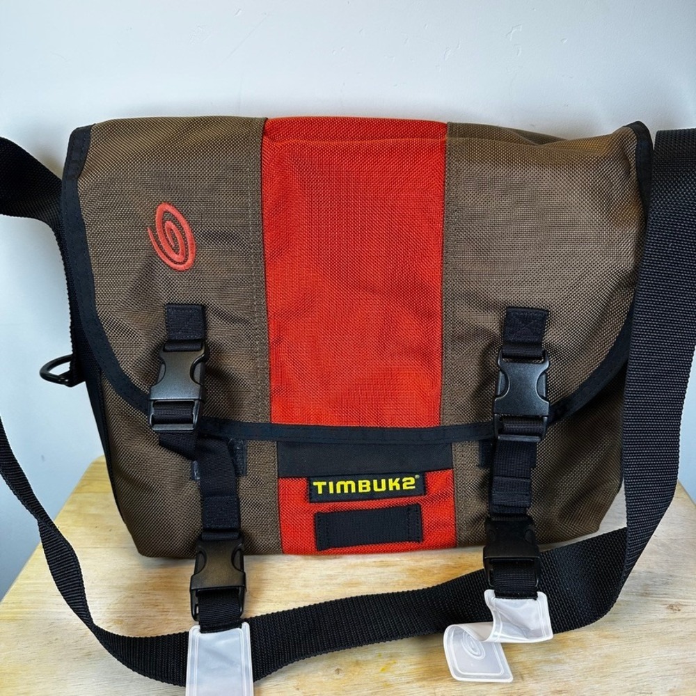 Timbuk2 Classic Messenger Bag Brown Orange Black Buckle Strap Crossbody Travel